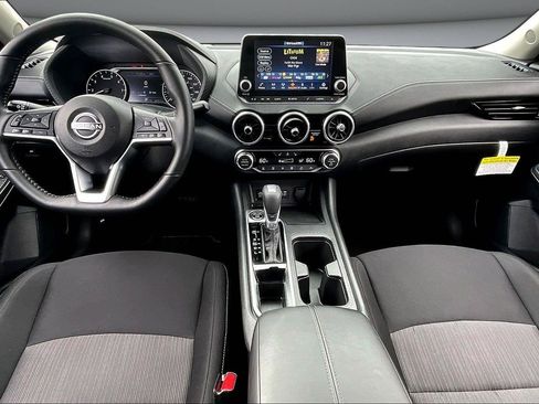 Used 2025 Nissan Sentra SV w/ All-Weather Package FWD image 8
