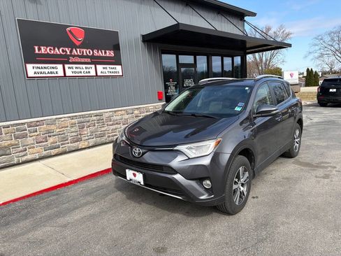 Used 2016 Toyota RAV4 XLE image 1