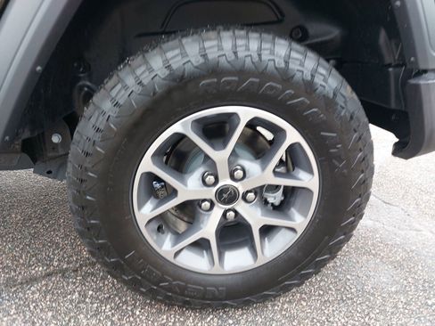 Used 2024 Jeep Wrangler Sport S image 32