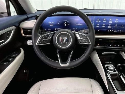 Certified 2024 Buick Envision Avenir image 5