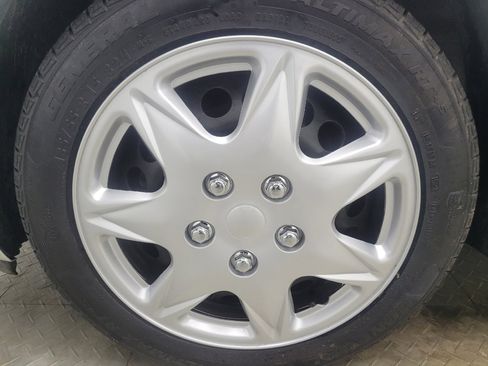 Used 2017 Chevrolet Spark LS image 31