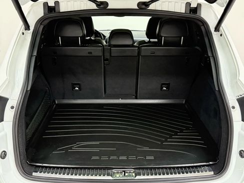 Used 2018 Porsche Cayenne GTS w/ Premium Package Plus image 40