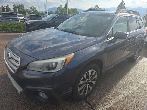 Used 2017 Subaru Outback 2.5i Limited AWD/4WD image 3