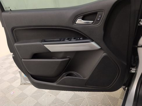 Used 2020 Chevrolet Colorado LT w/ Luxury Package RWD image 30