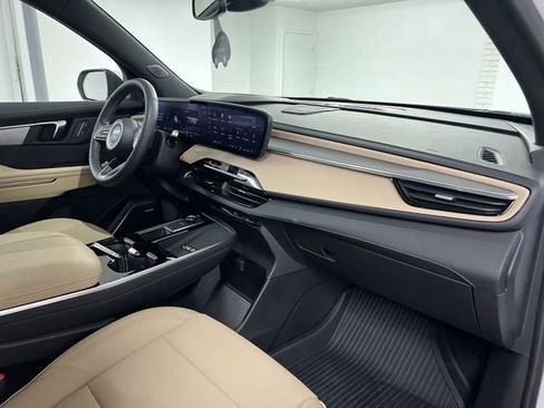 Certified 2026 Buick Enclave Preferred w/ LPO, Floor Liner Package image 29