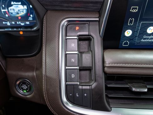 Used 2022 GMC Yukon SLT w/ SLT Premium Package AWD/4WD image 24