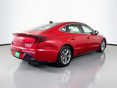 Used 2021 Hyundai Sonata SEL w/ Preferred Accessory Package FWD image 10