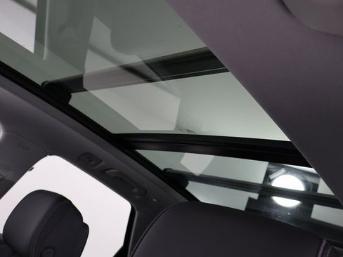 Used 2024 Audi Q5 e Premium Plus image 9