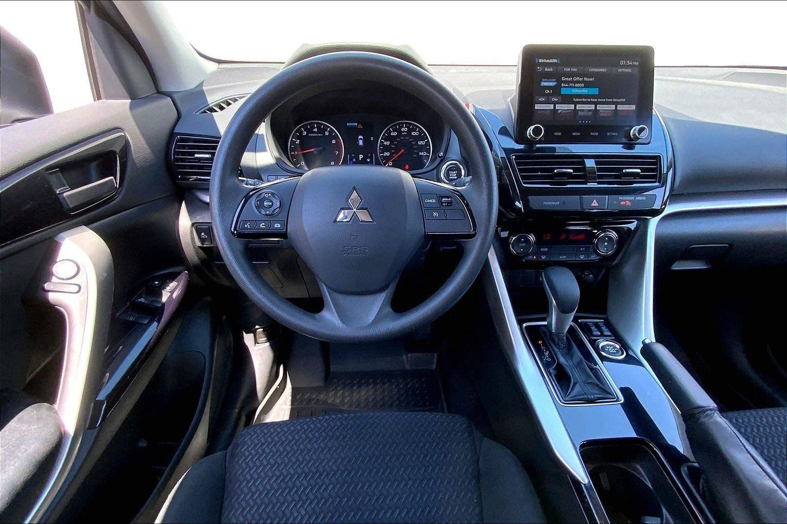 Used 2024 Mitsubishi Eclipse Cross LE AWD/4WD image 5