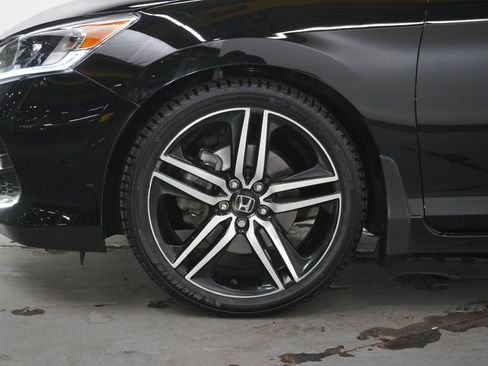 Used 2016 Honda Accord Sport image 27