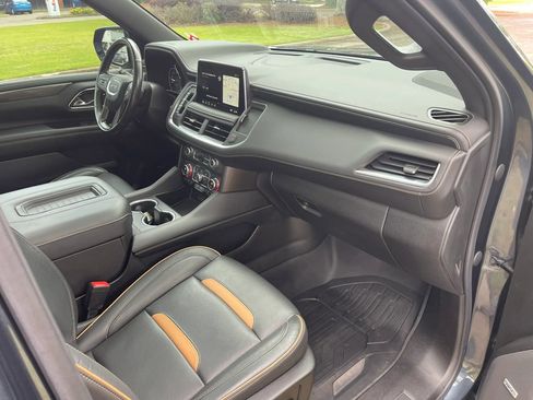 Used 2021 GMC Yukon AT4 w/ Rear Media and Nav Package AWD/4WD image 13