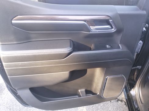 Used 2024 Chevrolet Silverado 1500 RST image 17