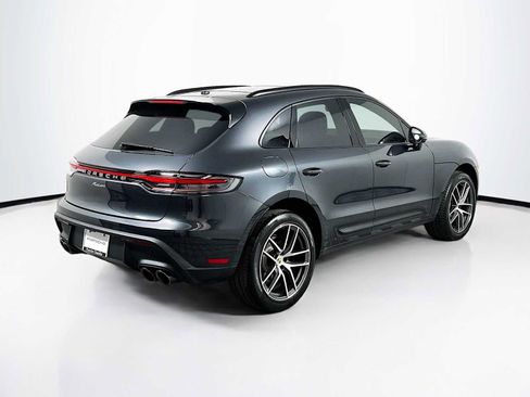 Certified 2026 Porsche Macan AWD/4WD image 9