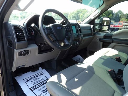 Used 2021 Ford F250 XL w/ STX Appearance Package AWD/4WD image 16