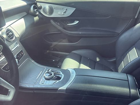 Used 2023 Mercedes-Benz C 300 4MATIC Coupe image 4