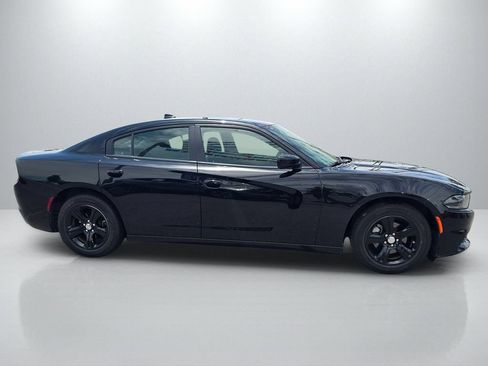 Used 2023 Dodge Charger SXT RWD image 4