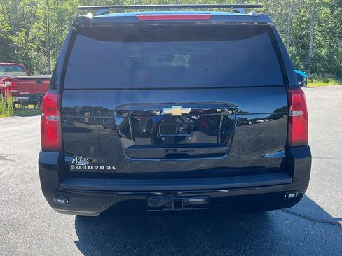 Used 2017 Chevrolet Suburban LT AWD/4WD image 5