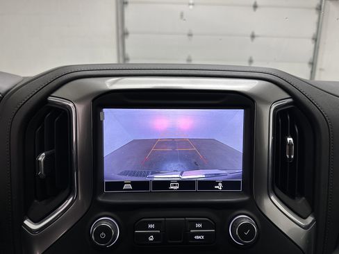 Used 2022 Chevrolet Silverado 1500 LTZ w/ LTZ Convenience Package II image 38