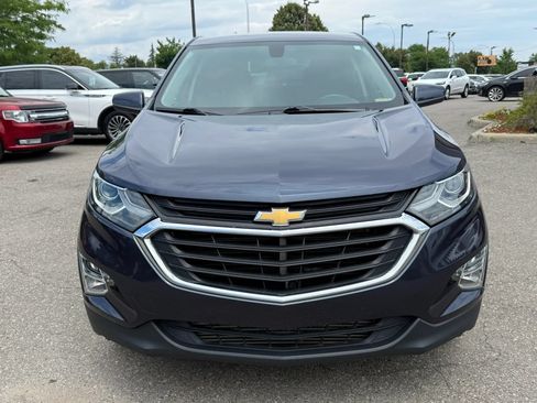 Used 2018 Chevrolet Equinox LT FWD image 2