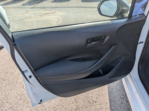 Used 2023 Toyota Corolla LE FWD image 11