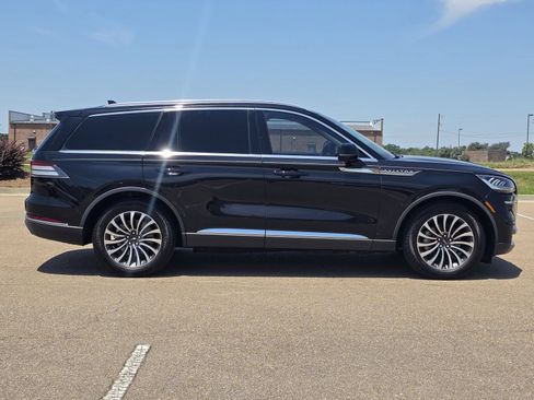 Used 2022 Lincoln Aviator Reserve w/ Elements Package Plus RWD image 4