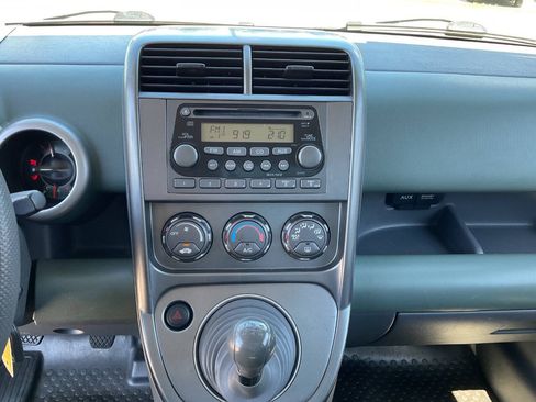 Used 2004 Honda Element EX image 19
