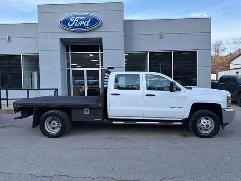 Used 2017 Chevrolet Silverado 3500 W/T w/ WT Convenience Package image 2