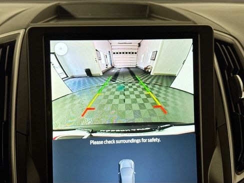 Used 2021 Ford Edge SEL image 26