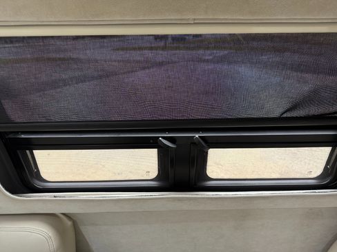 Used 2017 Mercedes-Benz Sprinter 3500 image 53