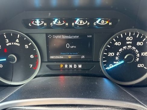 Used 2020 Ford F150 XLT w/ Equipment Group 302A Luxury AWD/4WD image 17