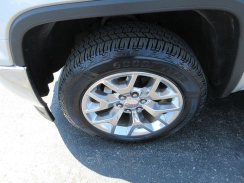 Used 2015 GMC Sierra 1500 SLT w/ SLT Crew Cab Value Package AWD/4WD image 14