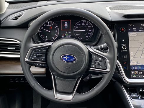 Used 2025 Subaru Outback Touring image 10