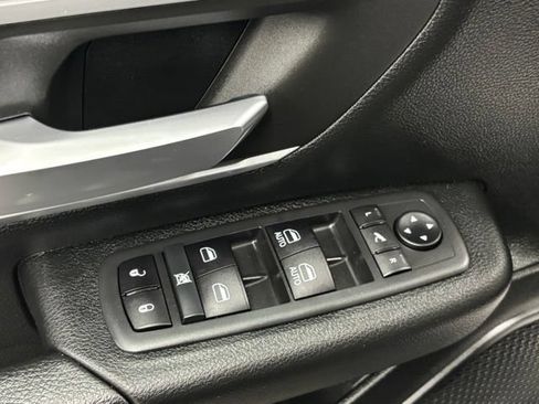 Used 2020 RAM 1500 Big Horn AWD/4WD image 14