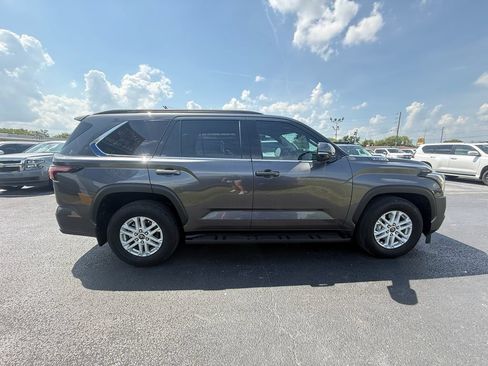 Used 2023 Toyota Sequoia SR5 w/ SR5 Premium Package AWD/4WD image 2