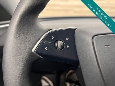 Used 2024 Tesla Model 3 Standard Range RWD image 6
