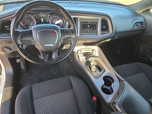 Used 2023 Dodge Challenger SXT RWD image 14