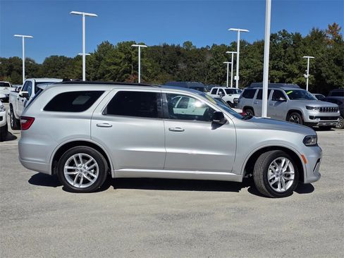 Used 2024 Dodge Durango GT image 40