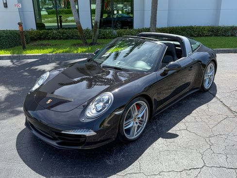 Used 2016 Porsche 911 Targa 4S AWD/4WD image 8