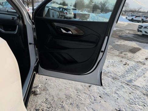 Used 2018 GMC Terrain SLE w/ Driver Convenience Package image 15