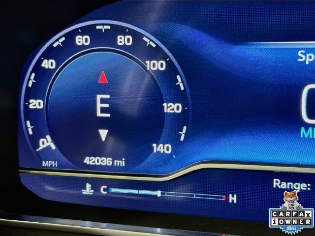 Used 2023 Chevrolet Tahoe Premier AWD/4WD image 2