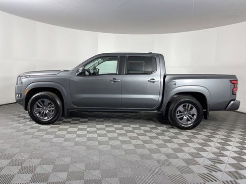 Used 2025 Nissan Frontier SV w/ SV Convenience Package RWD image 5