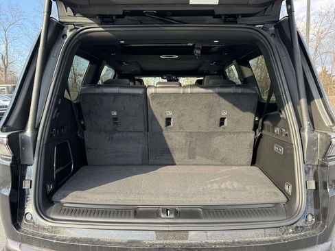 New 2026 Jeep Grand Wagoneer 4WD w/ Premium Group I image 31