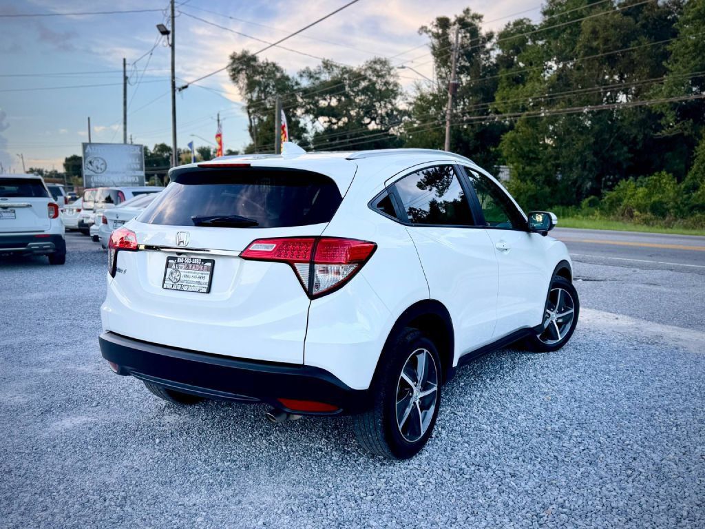 Used 2021 Honda HR-V EX-L image 4