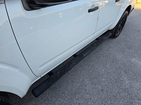 Used 2019 Nissan Frontier SV w/ Value Truck Package image 10