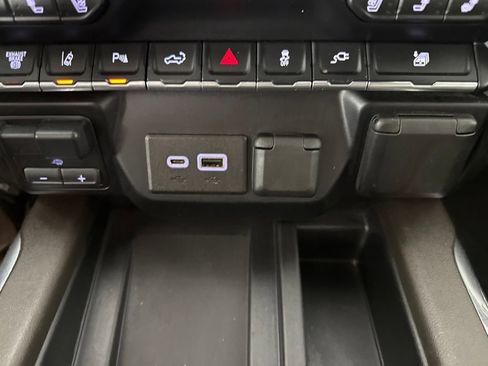 Used 2020 Chevrolet Silverado 2500 LTZ w/ LTZ Plus Package AWD/4WD image 21