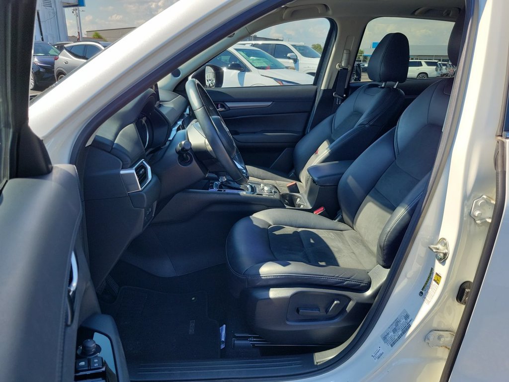 Used 2019 MAZDA CX-5 Touring FWD image 19