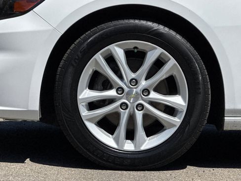 Used 2018 Chevrolet Malibu LT image 23