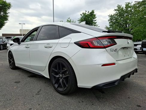Used 2024 Honda Civic Sport image 4