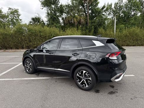 Used 2024 Kia Sportage EX AWD/4WD image 5