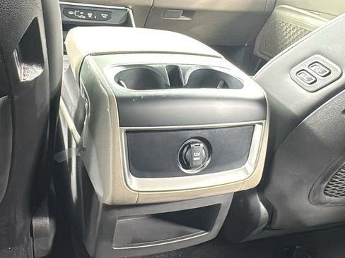 New 2026 Kia Carnival EX image 39